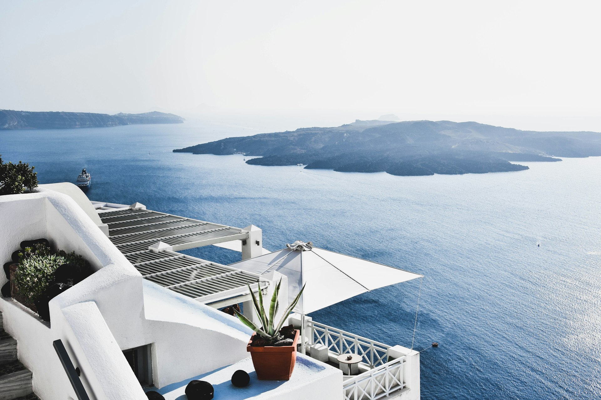 Unlocking the World of Luxury Lifestyle Travel Experiences: Indulge, Explore, and Connect